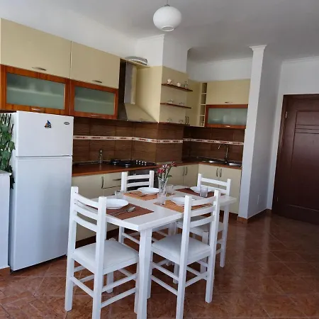 Apartment Homea Cozy Tirana